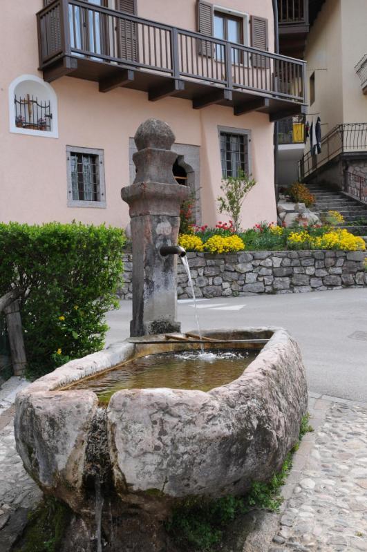 Hotel Cima Tosa San Lorenzo Dorsino Exterior photo